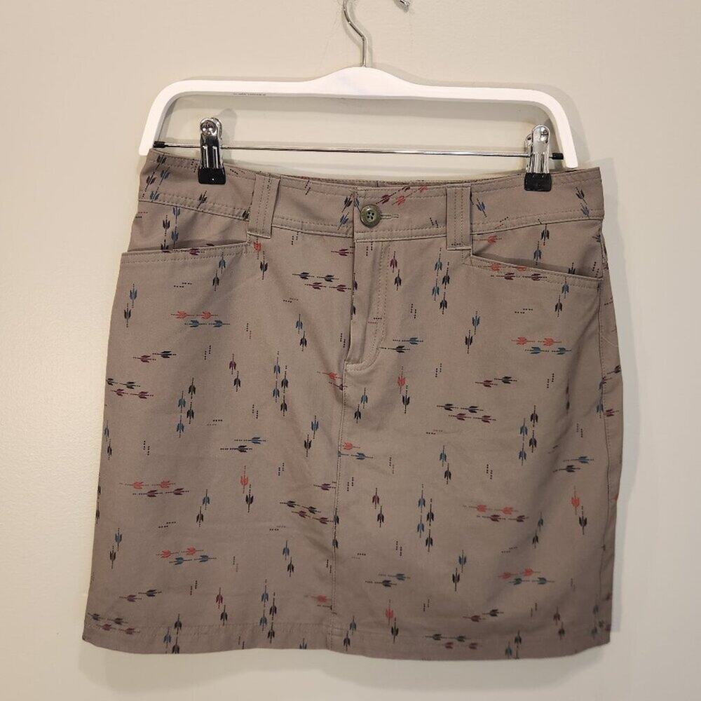Eddie Bauer Skort Green Arrow Hiking Fishing Camping Glamping Outdoors - Size 4